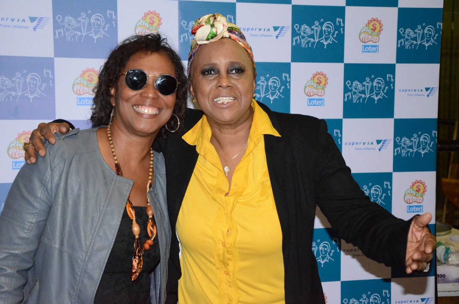 Denise Procópio e Sandra de Sá — fotografia original enviada pela autora